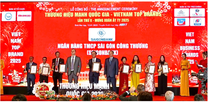 SAIGONBANK tự hào khi được vinh danh TOP 12 Thương hiệu mạnh Quốc gia – Viet Nam Top Brand 2025